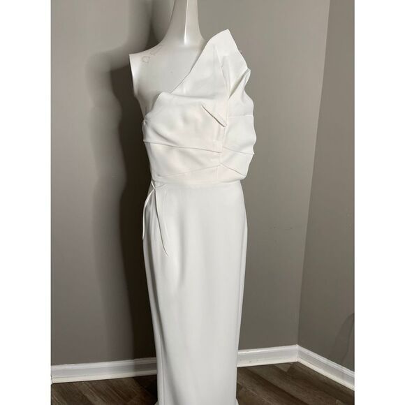 Roland Mouret
Warrington Stretch Sculpted Gown - Picture 7 of 11